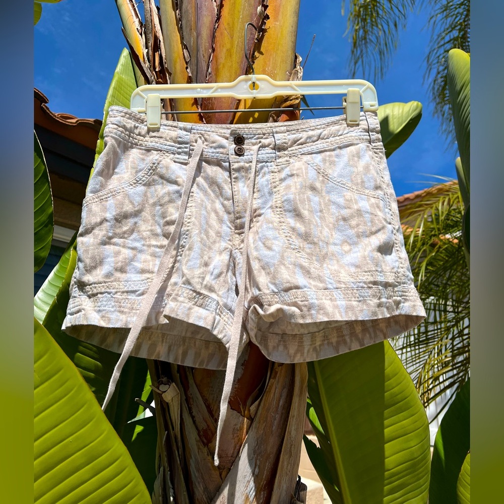 Patagonia Organic Hemp Cotton Mid Rise Shorts Cute Pastel Tribal Print Soft